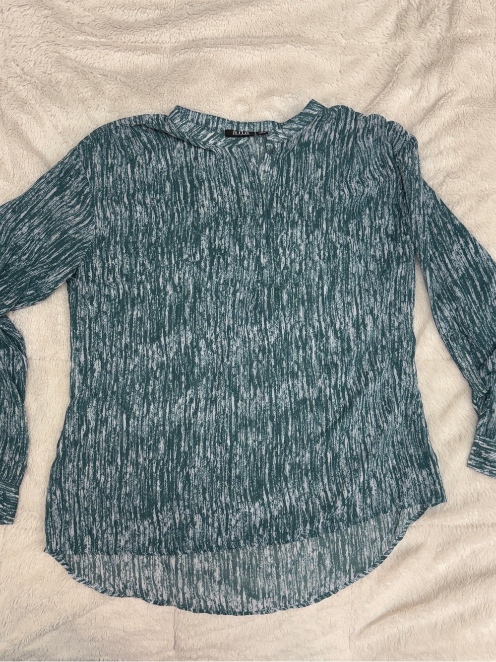 a.n.a. long sleeve light weight high-low teal blouse roll tab sleeve Large